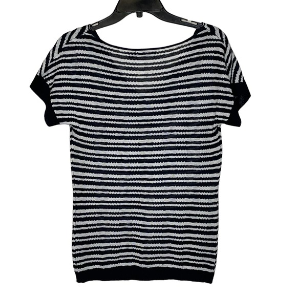 The Limited T-Shirt Top Size Medium Navy White Striped Acrylic Rayon Nylon Women - Picture 5 of 5